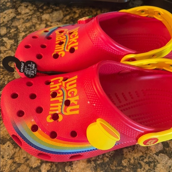 Magically Delicious Lucky Charms Crocs - Picture 9 of 11
